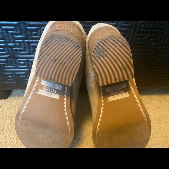 Tom’s booties - Picture 4 of 6